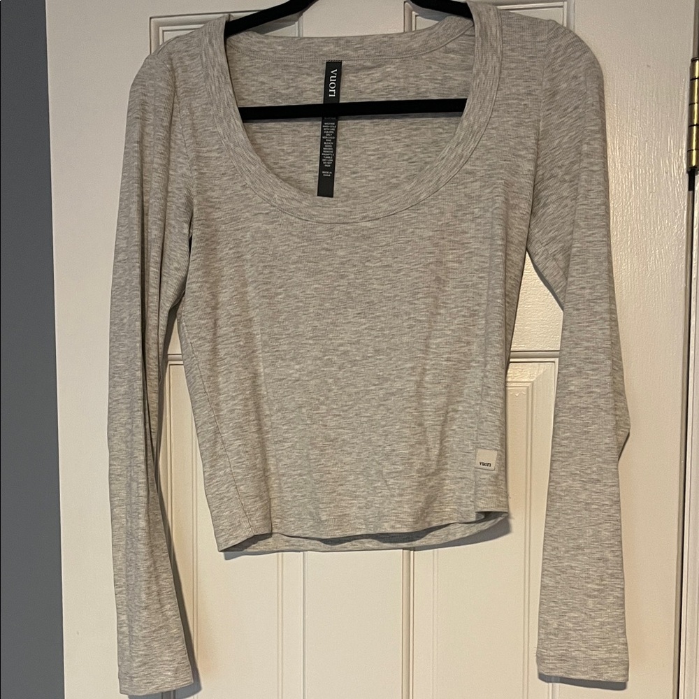 Vuori Long Sleeve Pose Scoop Tee
